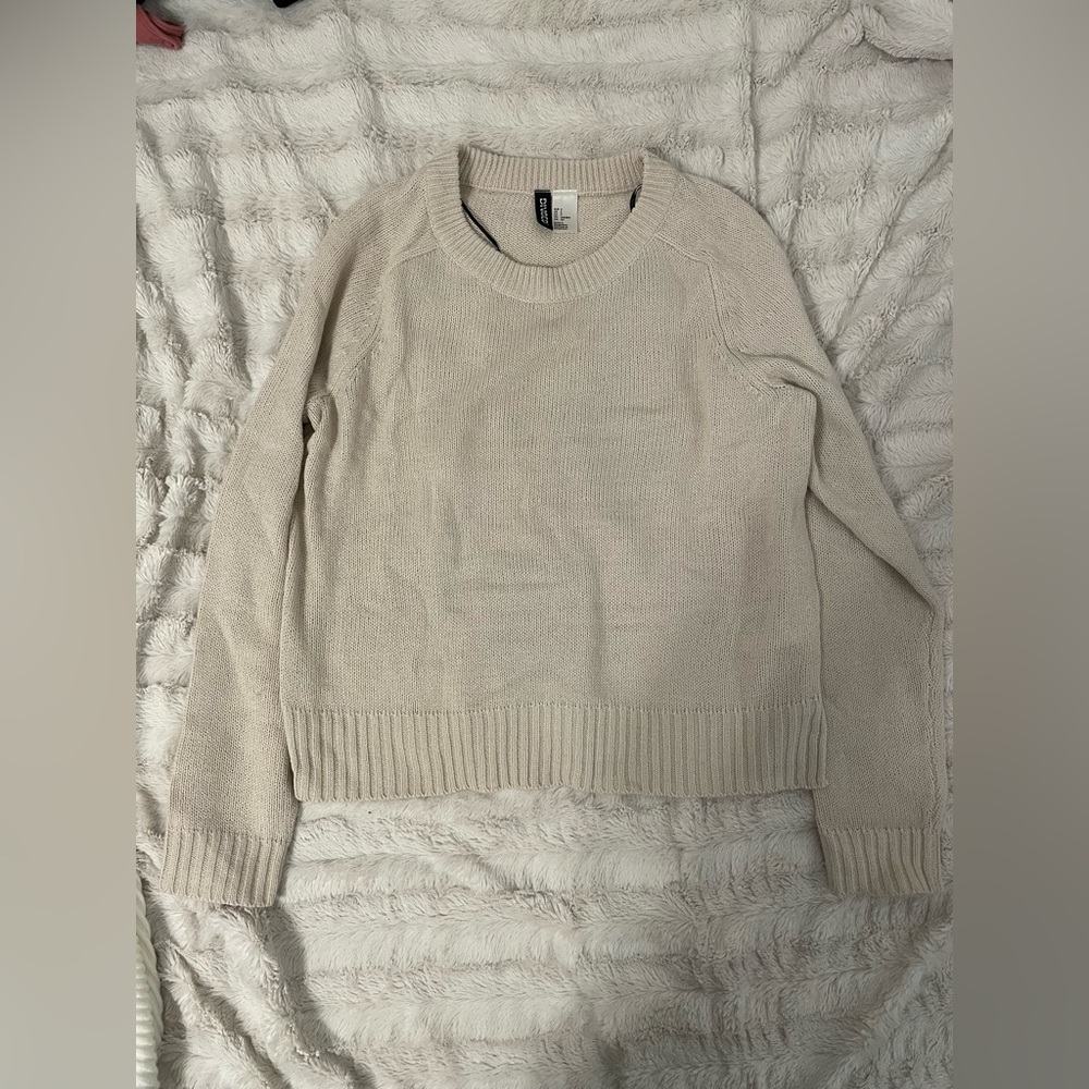 H&M Divided Knit Sweater Size Small